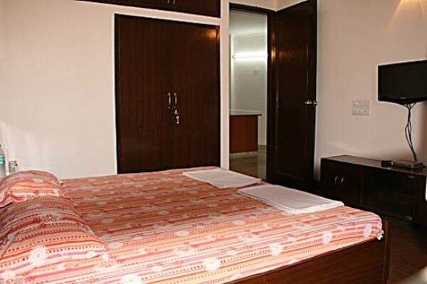 2BHK Apartment Hauz Khas, New Delhi 2